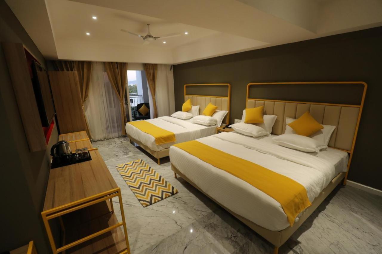 Phoenix - Unmatched Comfort Udaipur Exterior photo