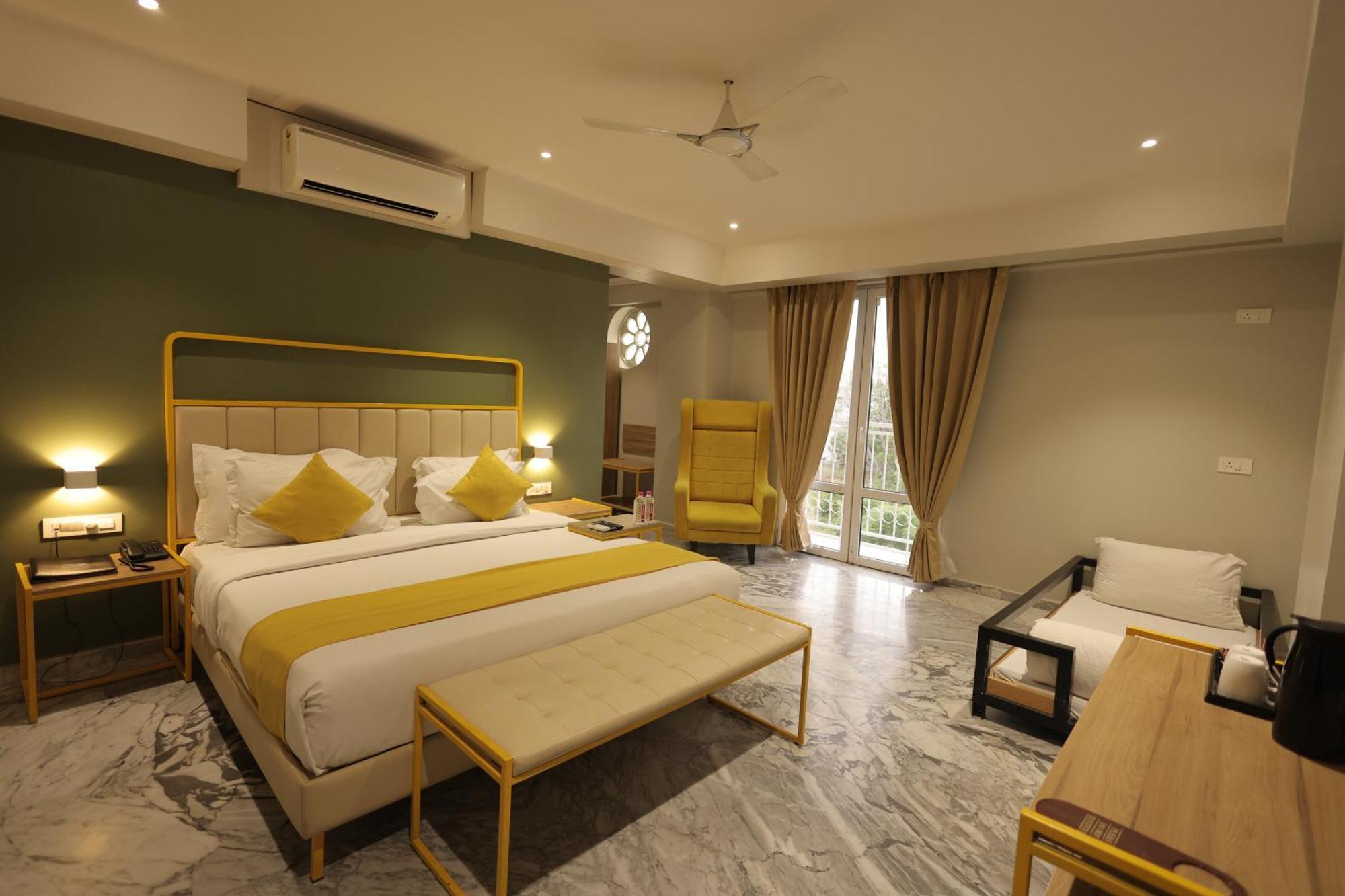 Phoenix - Unmatched Comfort Udaipur Exterior photo