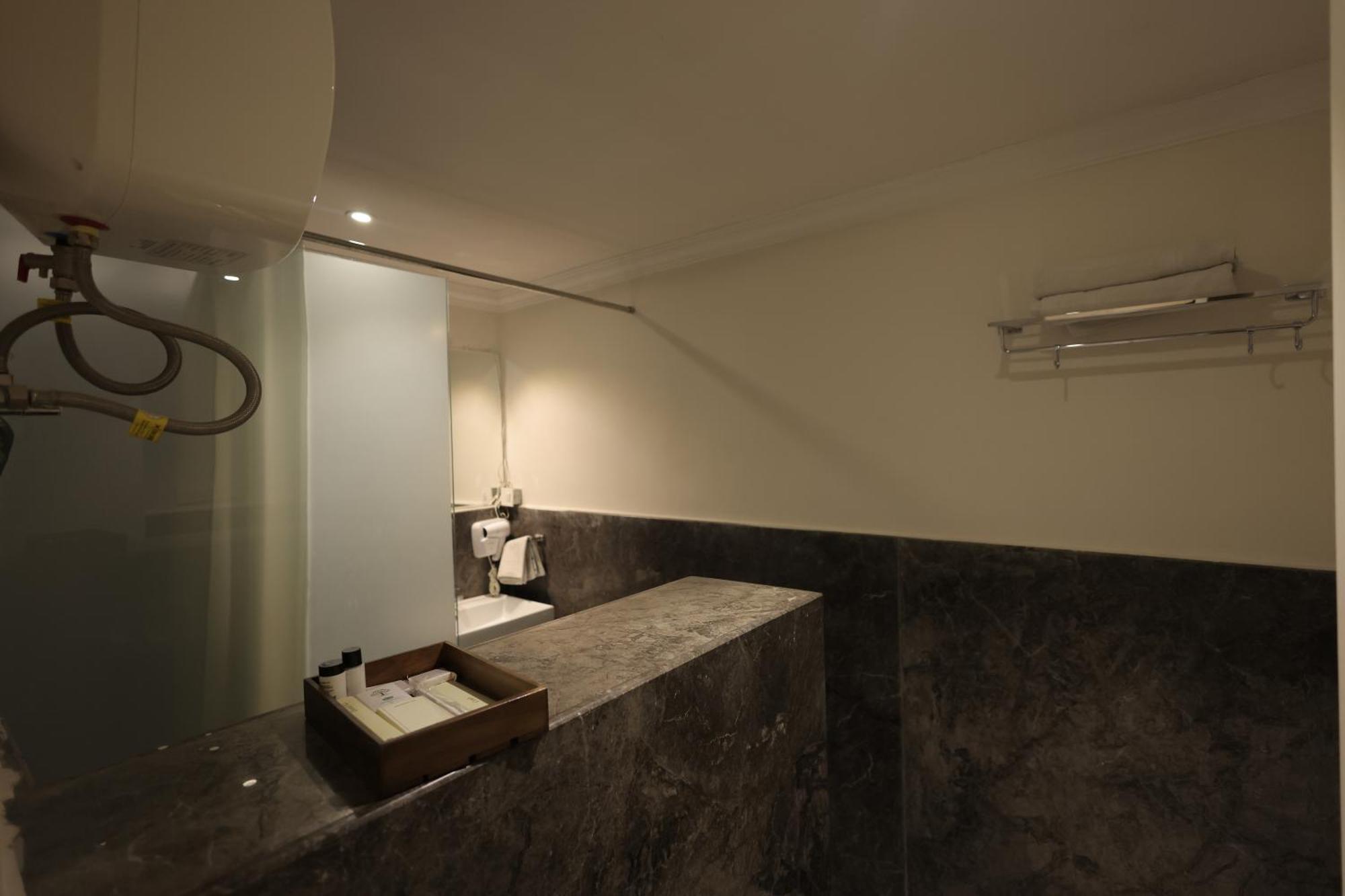 Phoenix - Unmatched Comfort Udaipur Exterior photo